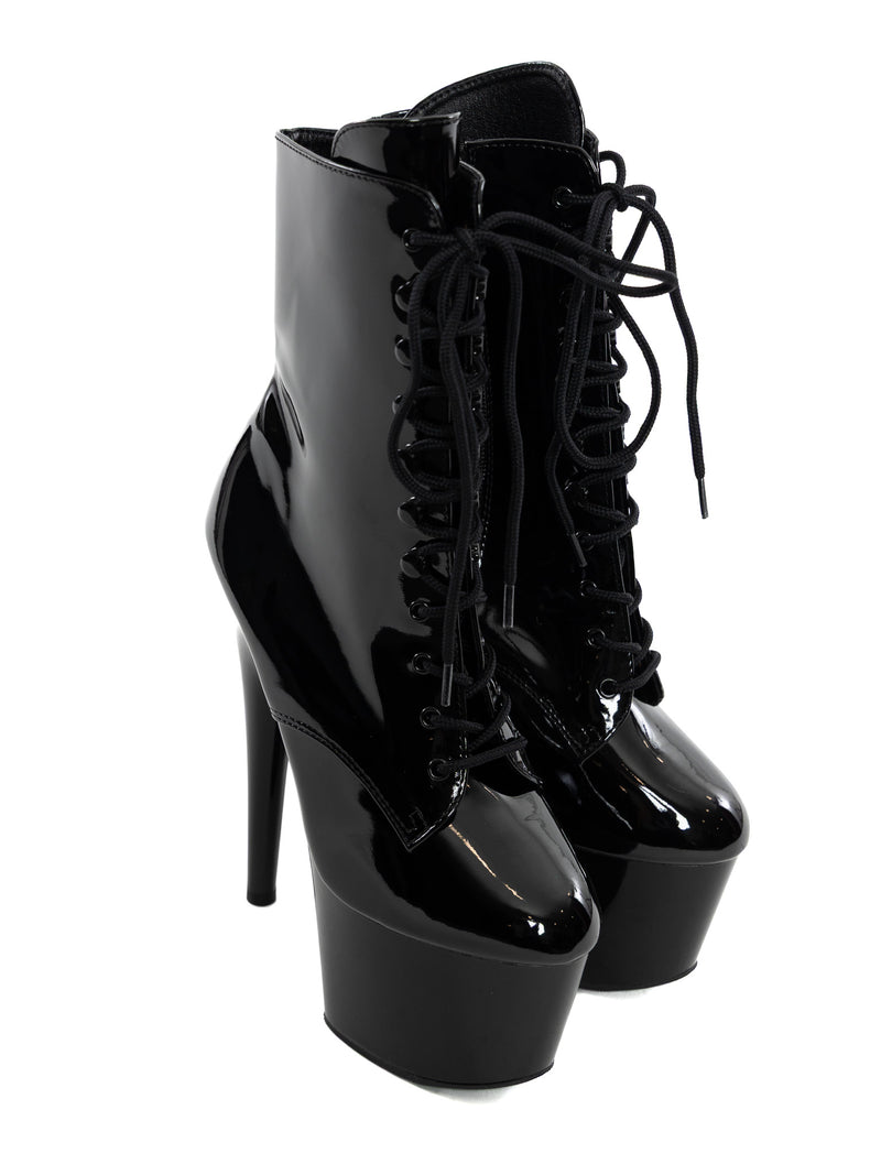 SHOES & BOOTS
