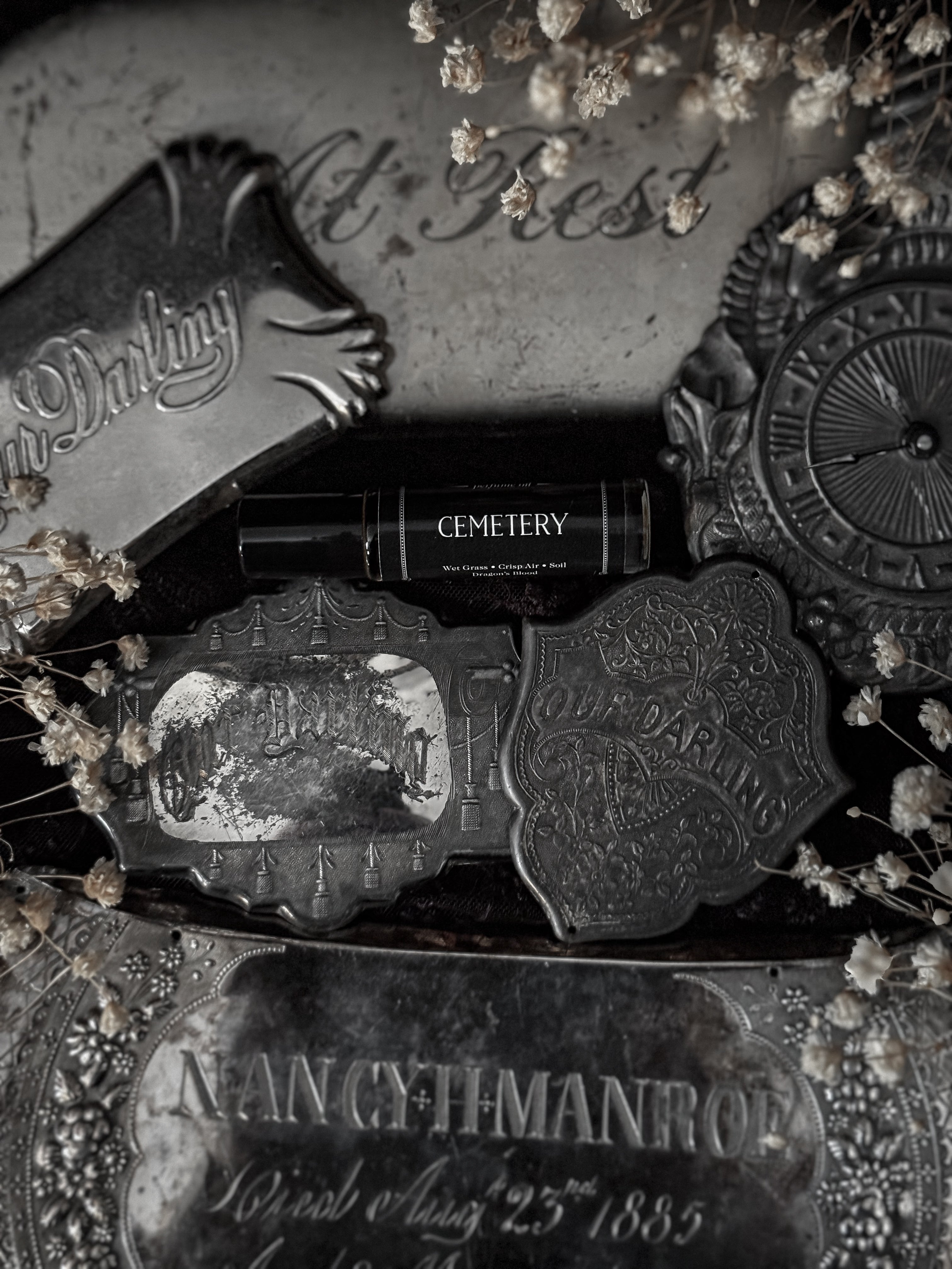 Cemetery (dragon’s blood incense, earth) (SHIPS FROM SEANCE, NOT AVAILABLE FOR PICKUP IN STORE) - Die With Your Boots On
