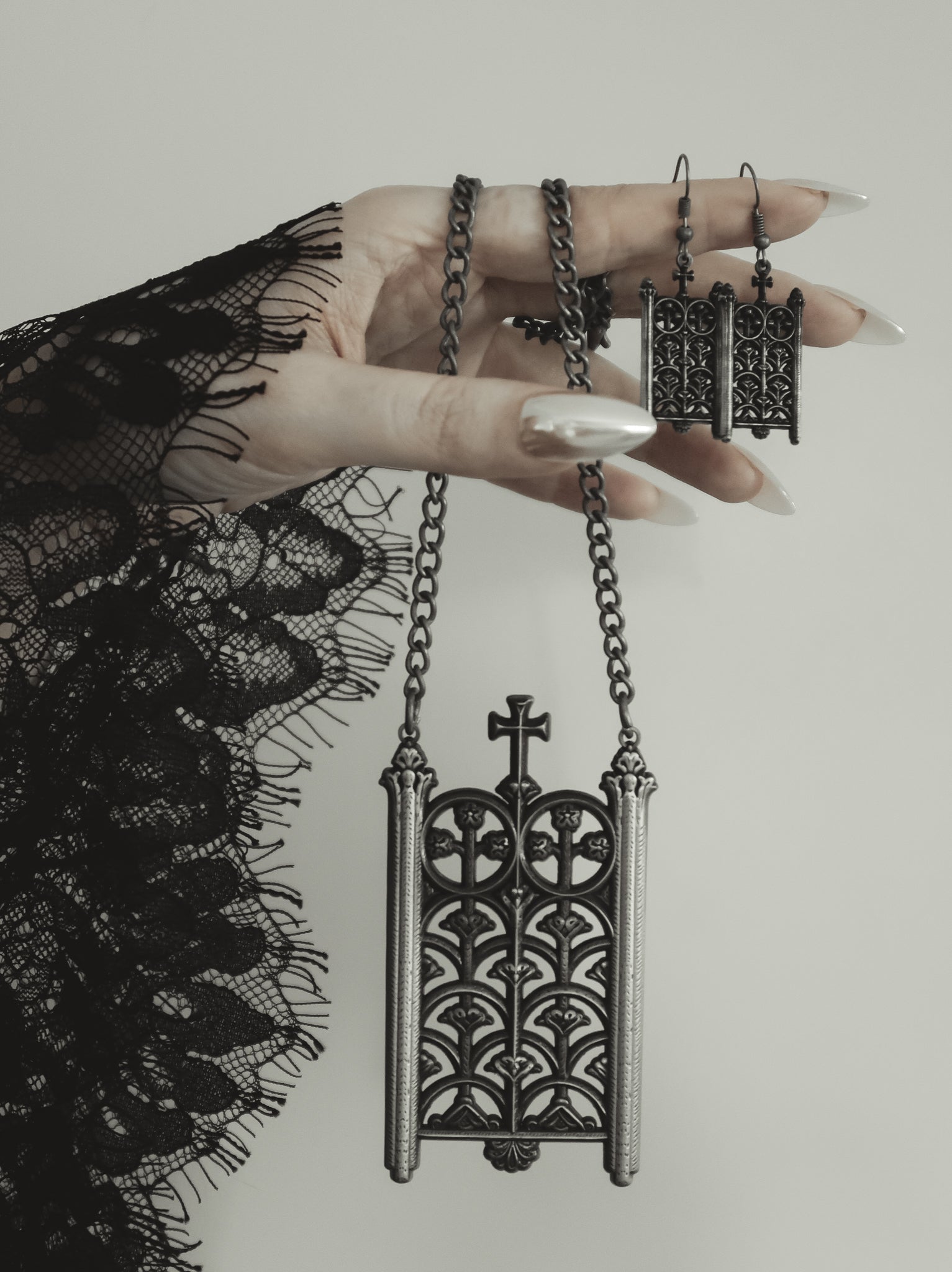 Rotunda Relic Necklace (SHIPS FROM THE PRETTY CULT, NOT AVAILABLE FOR PICKUP IN STORE) - Die With Your Boots On