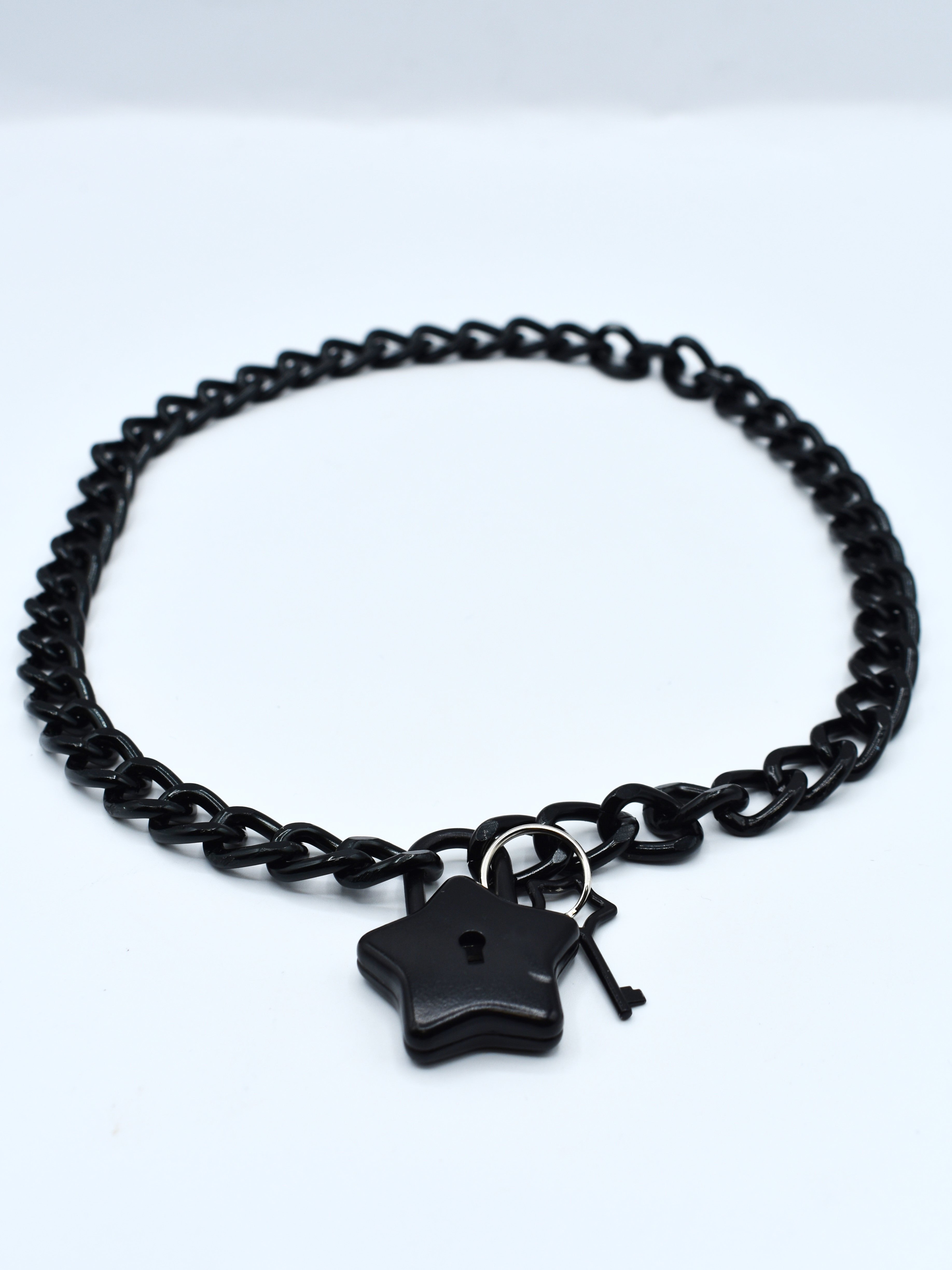 Star Lock Chain Choker- Black - Die With Your Boots On